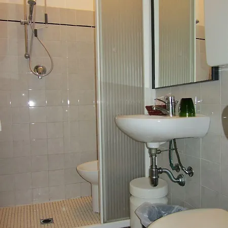 Diamond Hotel 3*