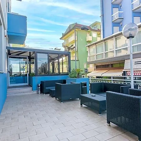 Diamond Hotel 3*