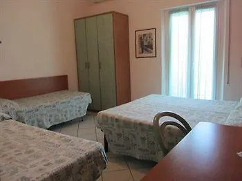 钻石酒店 里米尼